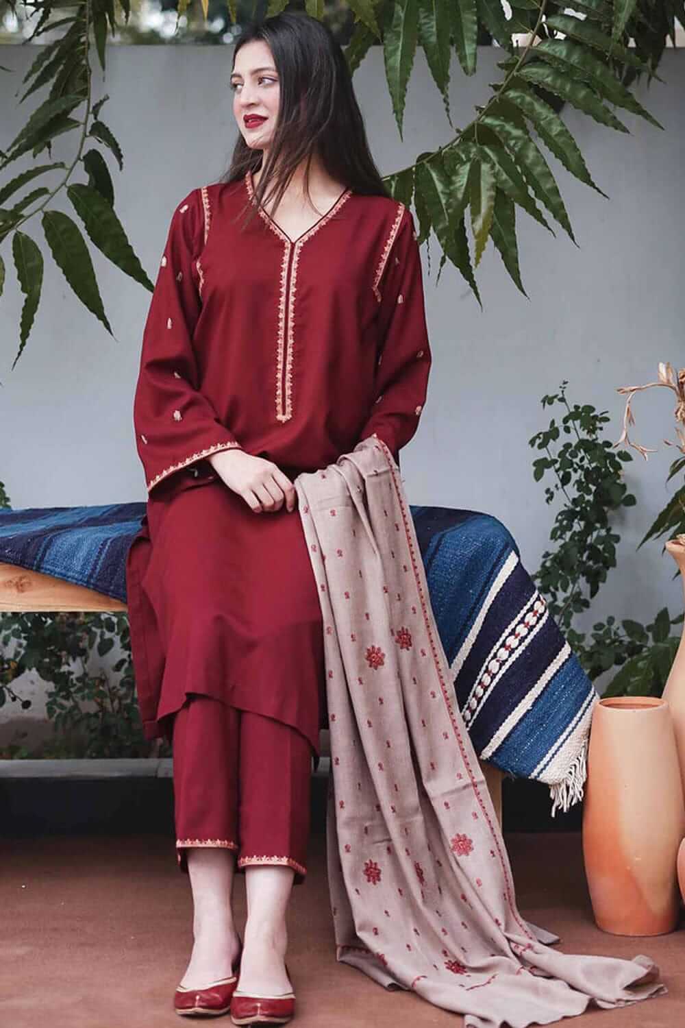 AISLING 3PC Dhanak suit with Embroidered Shawll